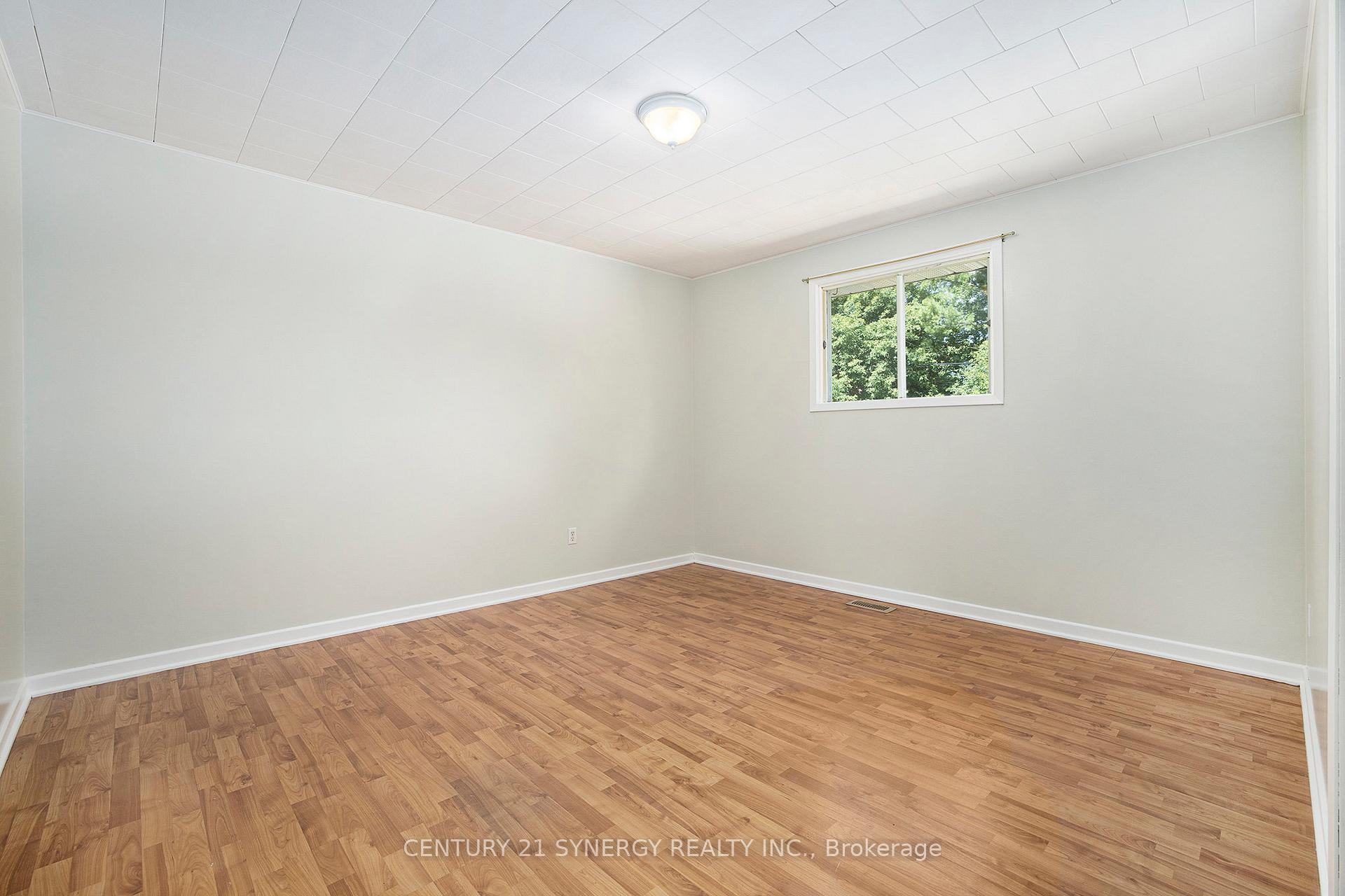 Photo 10 of 308 Joffre Avenue, Renfrew — HOMEH