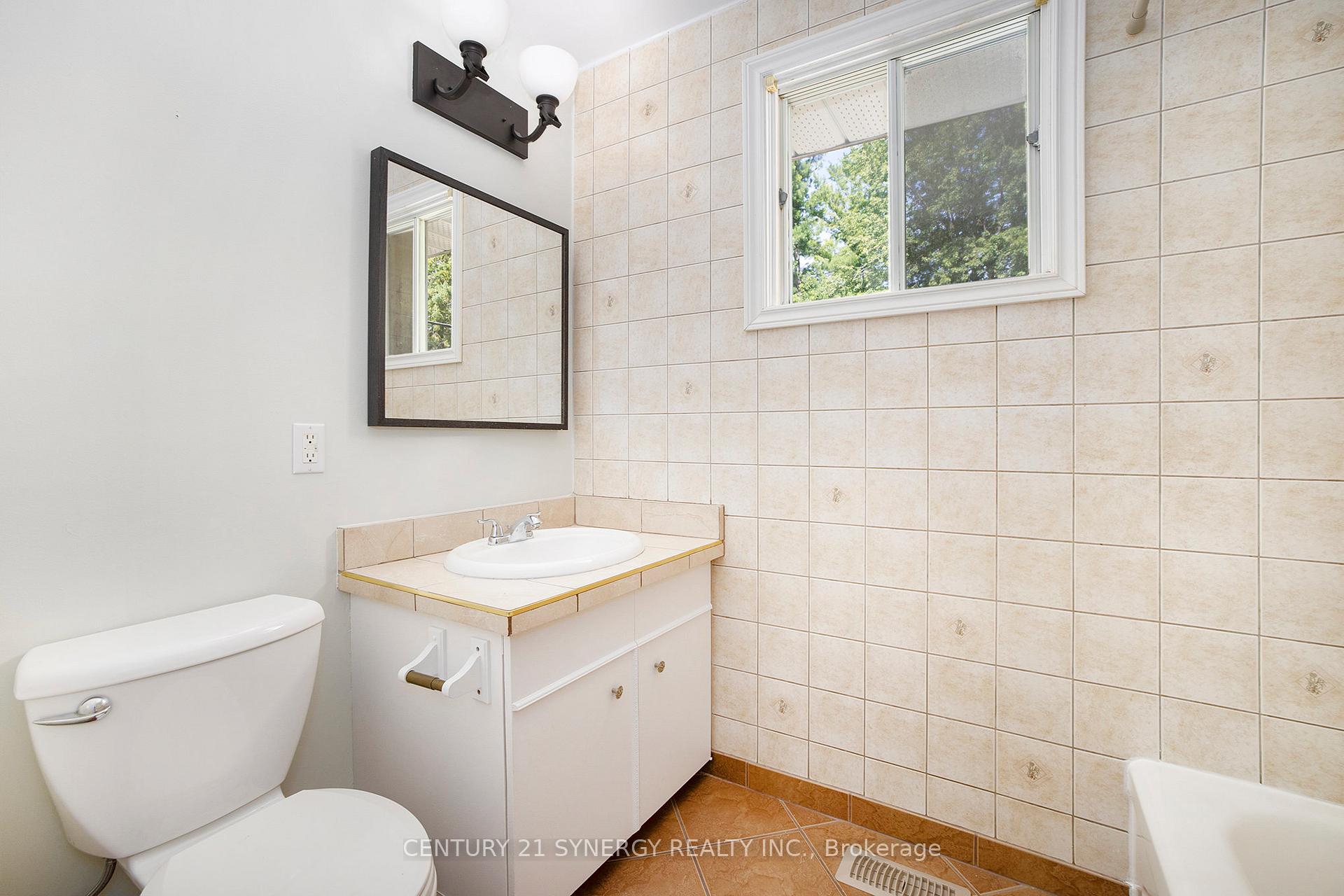 Photo 12 of 308 Joffre Avenue, Renfrew — HOMEH