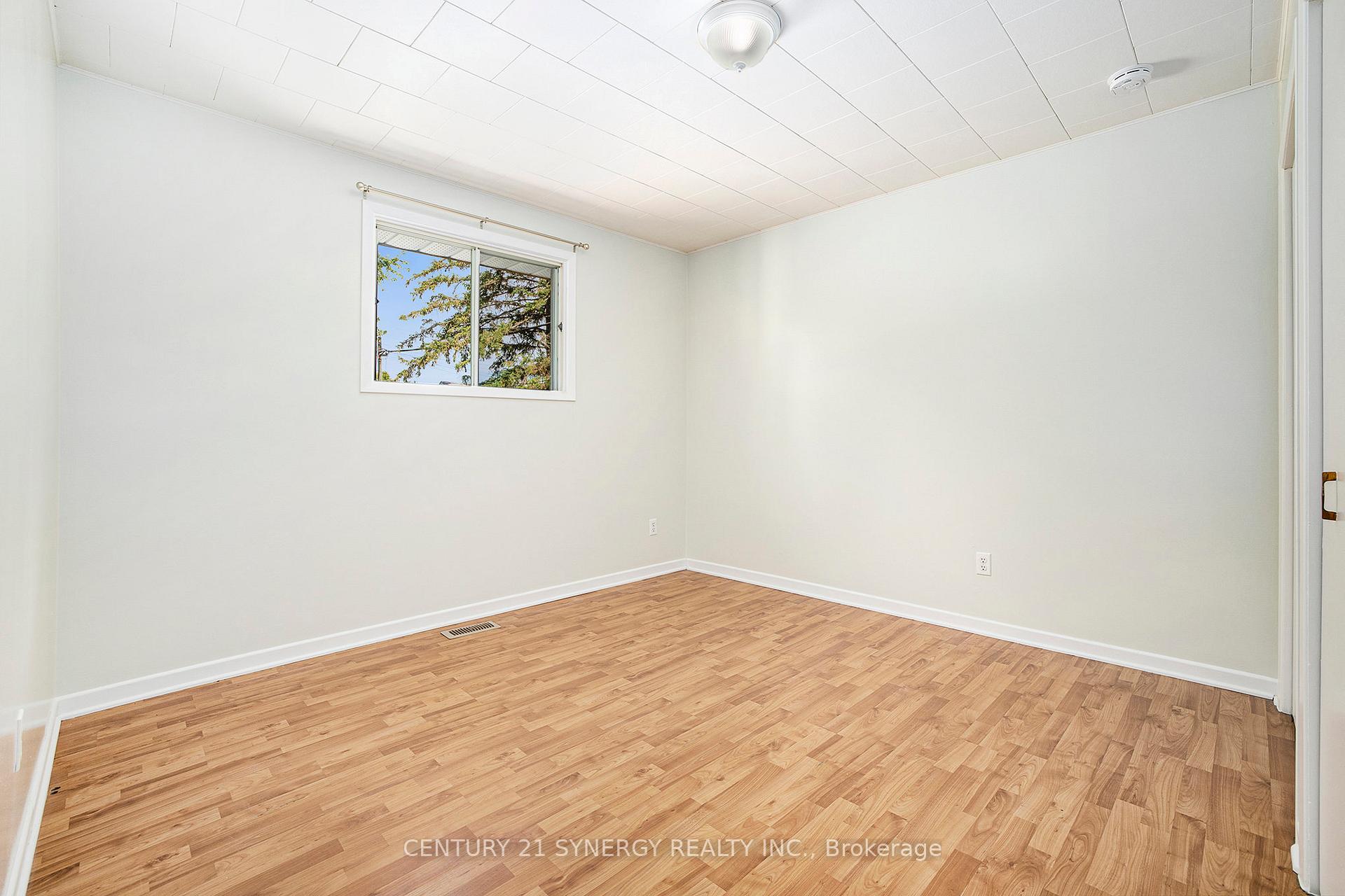 Photo 13 of 308 Joffre Avenue, Renfrew — HOMEH