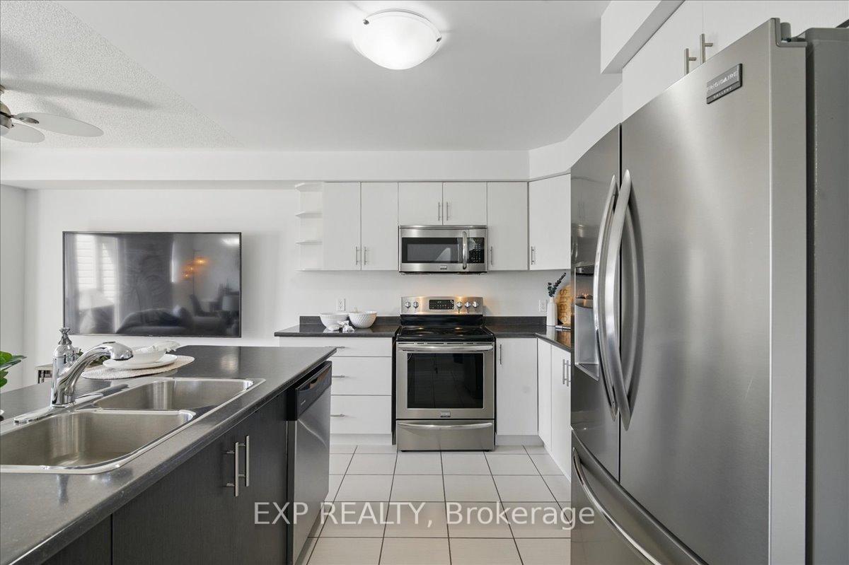 Photo 5 of 23 Great Gabe Crescent, Oshawa, Windfields — HOMEH