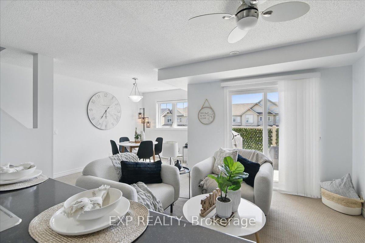 Photo 6 of 23 Great Gabe Crescent, Oshawa, Windfields — HOMEH