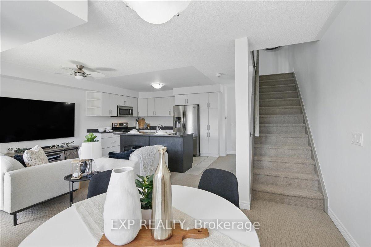 Photo 15 of 23 Great Gabe Crescent, Oshawa, Windfields — HOMEH