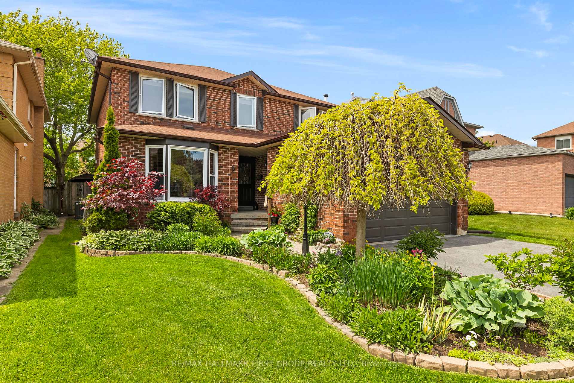 Front of 1586 Saugeen Drive
