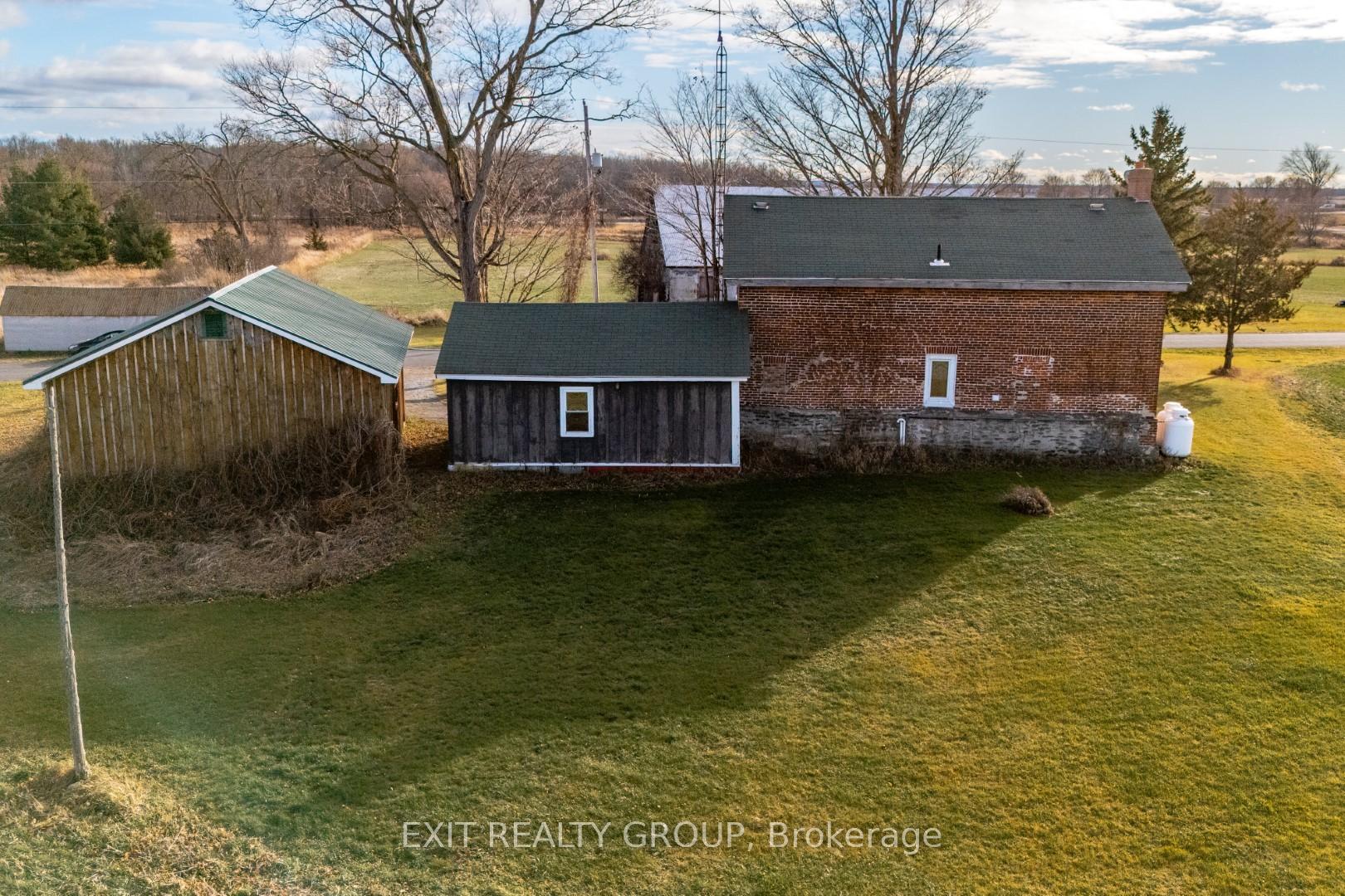 Photo 6 of 926 Grills Road, Quinte West, Sidney Ward — HOMEH