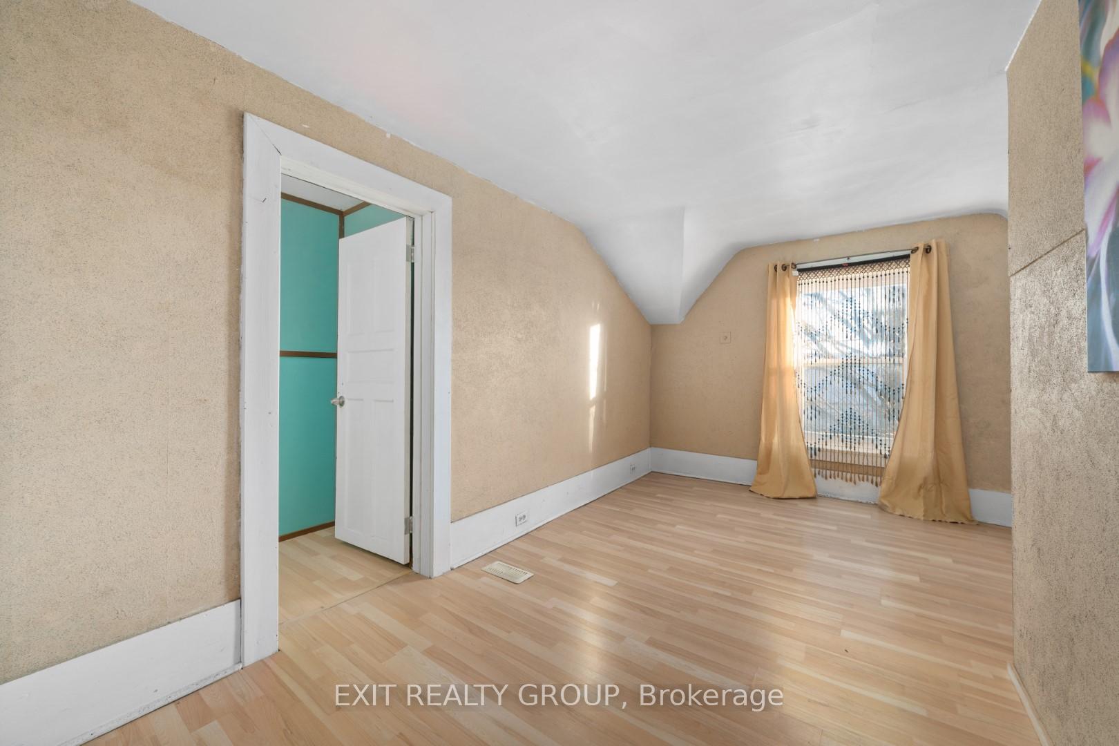 Photo 30 of 926 Grills Road, Quinte West, Sidney Ward — HOMEH