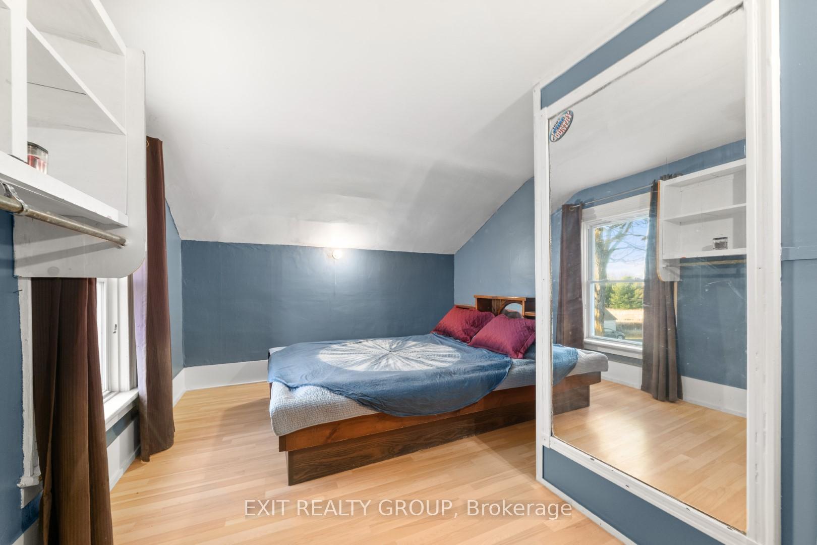 Photo 33 of 926 Grills Road, Quinte West, Sidney Ward — HOMEH