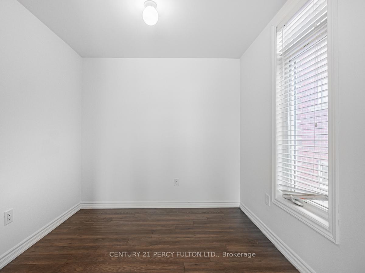 Photo 10 of Unit 100, 2423 Nantucket Chase, Pickering, Duffin Heights — HOMEH