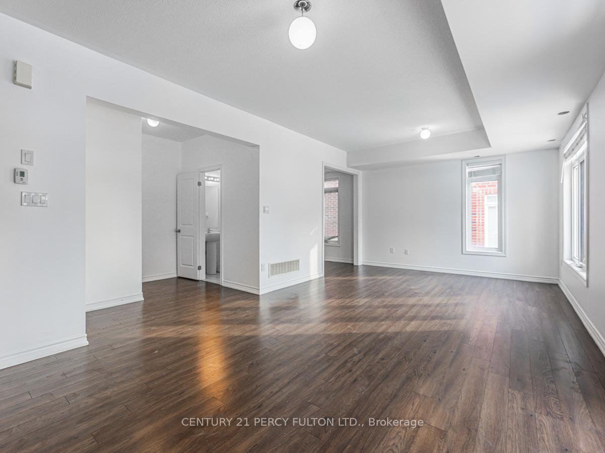 Photo 14 of Unit 100, 2423 Nantucket Chase, Pickering, Duffin Heights — HOMEH