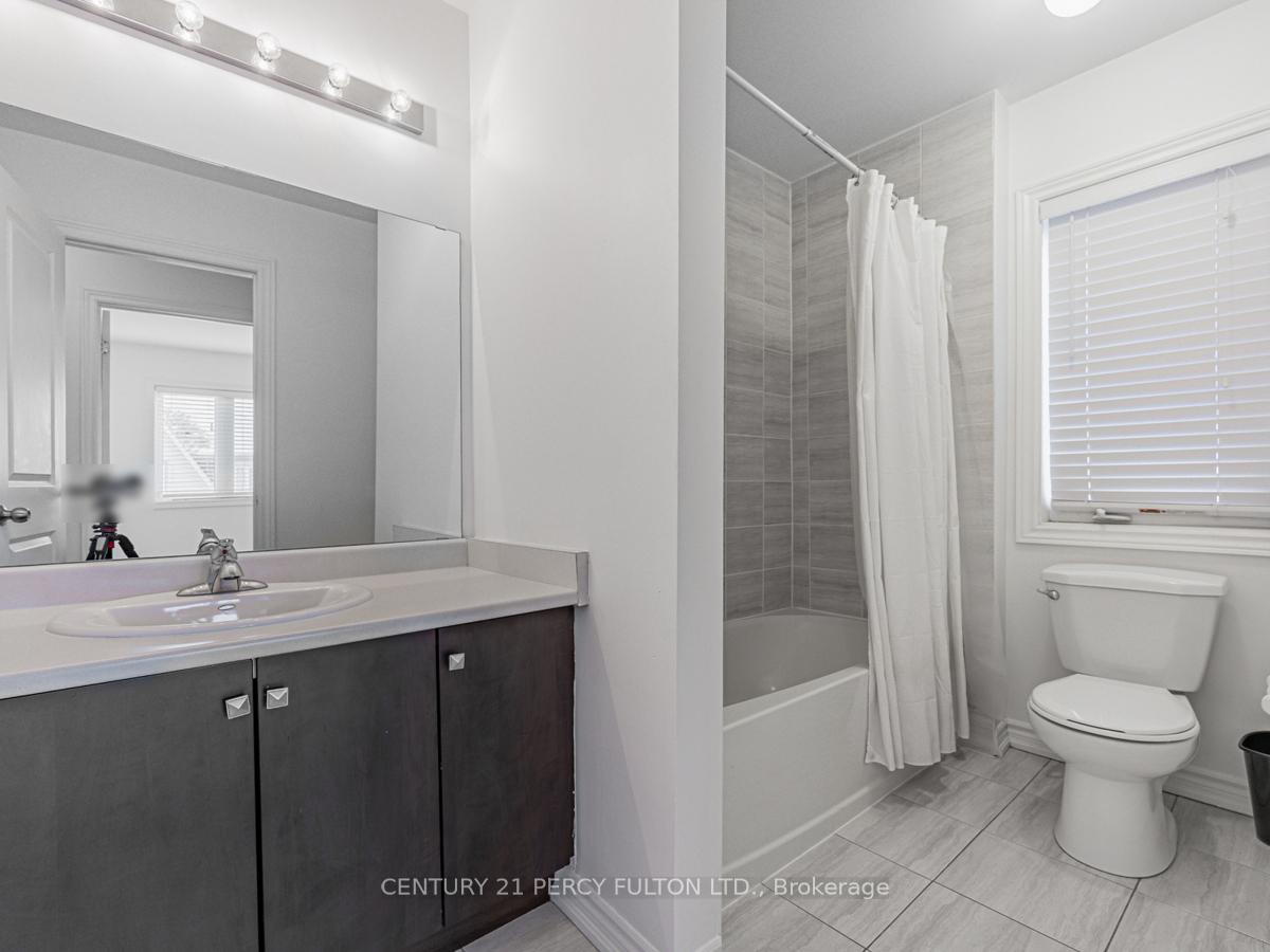 Photo 23 of Unit 100, 2423 Nantucket Chase, Pickering, Duffin Heights — HOMEH
