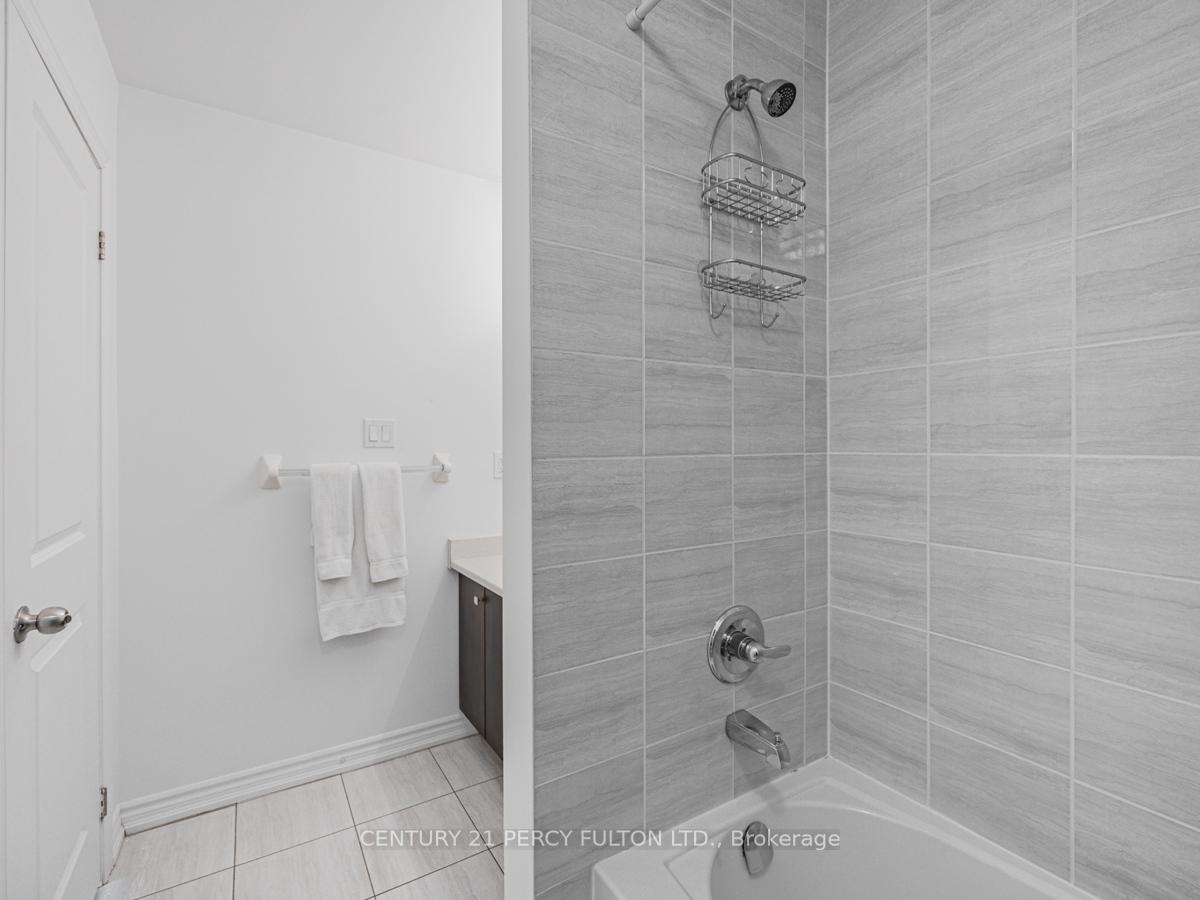 Photo 26 of Unit 100, 2423 Nantucket Chase, Pickering, Duffin Heights — HOMEH