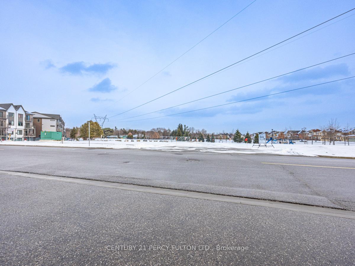 Photo 31 of Unit 100, 2423 Nantucket Chase, Pickering, Duffin Heights — HOMEH