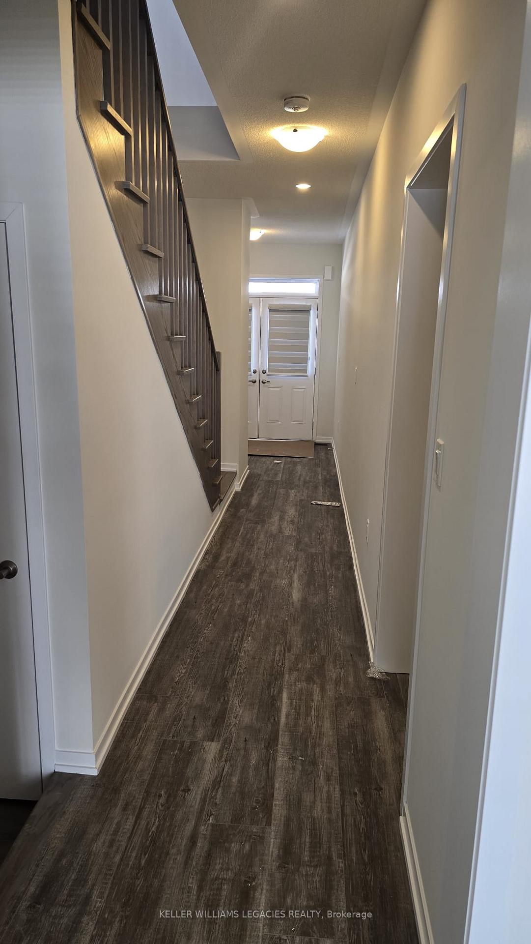 Photo 3 of 1451 Wheatcroft Drive, Oshawa, Kedron — HOMEH