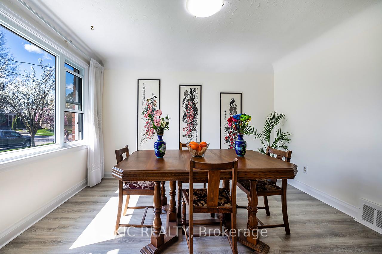 Photo 10 of 157 Warren Avenue, Oshawa, McLaughlin — HOMEH