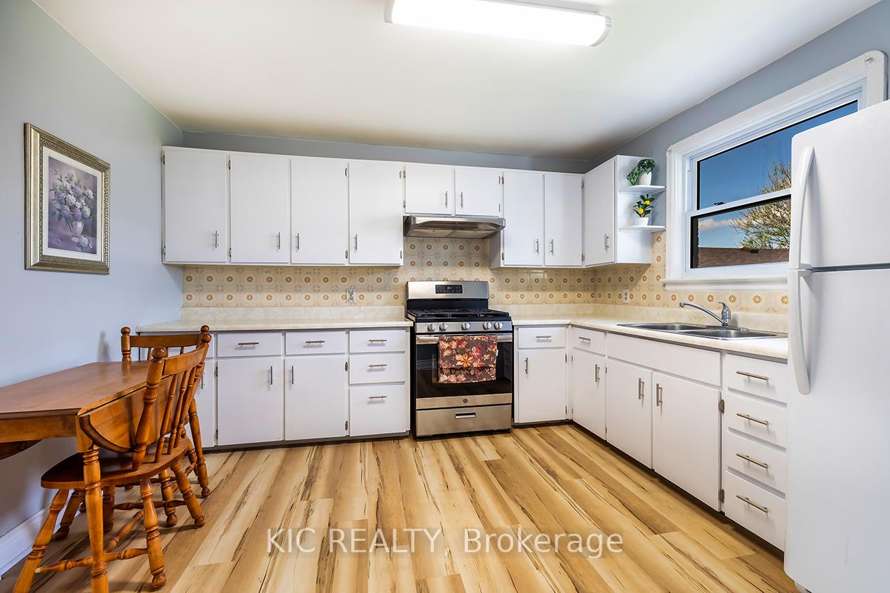 Photo 11 of 157 Warren Avenue, Oshawa, McLaughlin — HOMEH