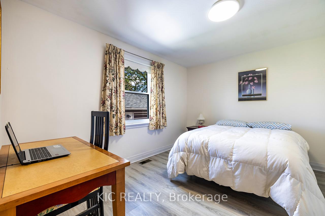 Photo 15 of 157 Warren Avenue, Oshawa, McLaughlin — HOMEH