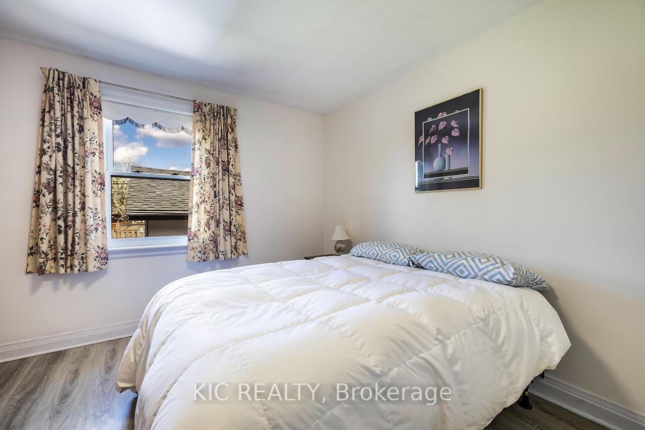 Photo 16 of 157 Warren Avenue, Oshawa, McLaughlin — HOMEH