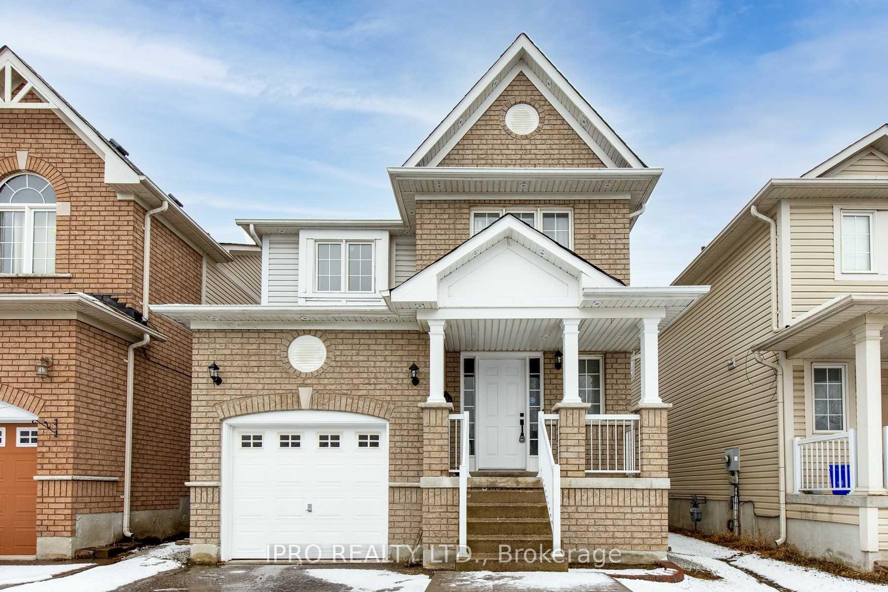 Front of Unit BSMT, 1644 Sarasota Crescent