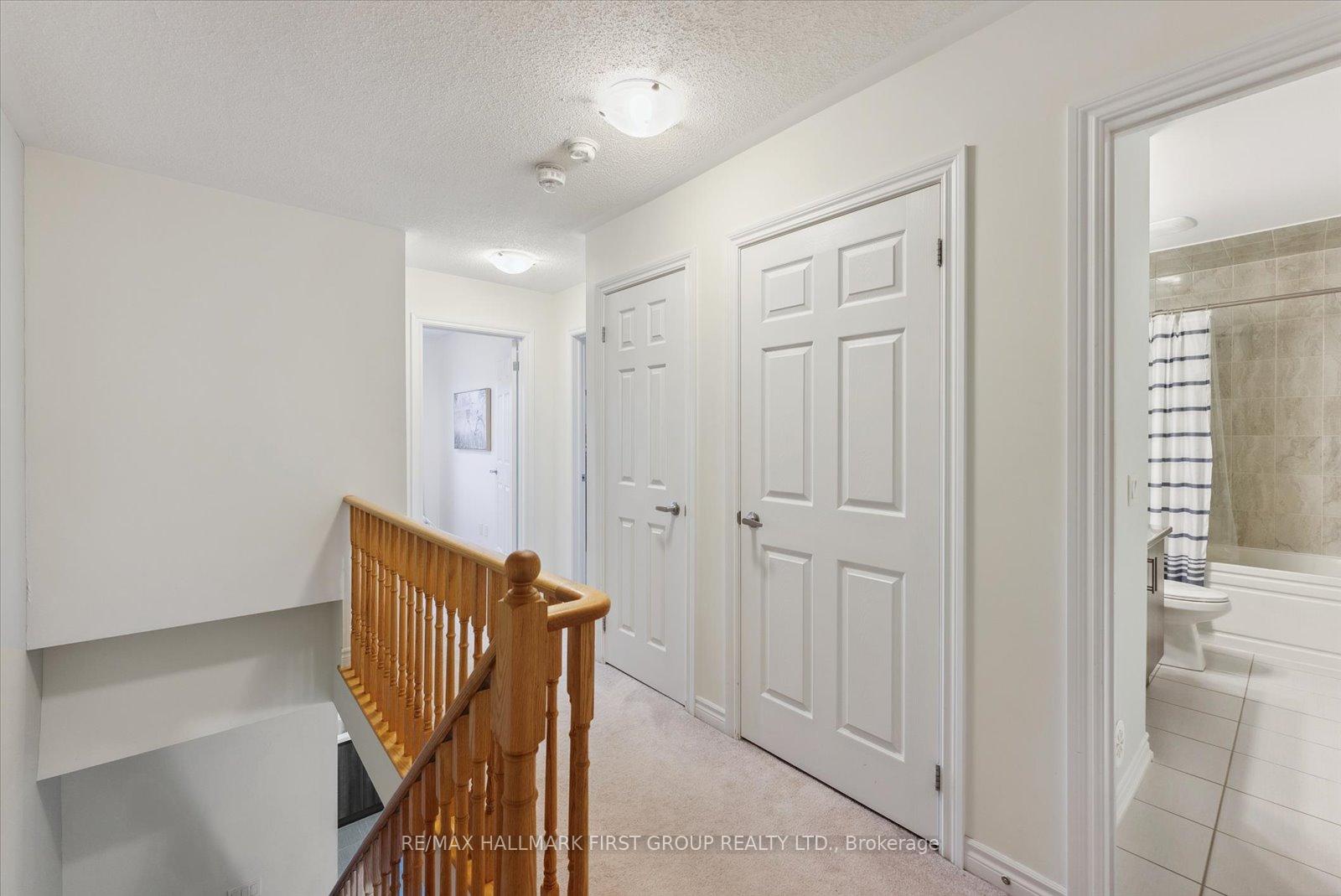 Photo 12 of 33 Nearco Crescent, Oshawa, Windfields — HOMEH