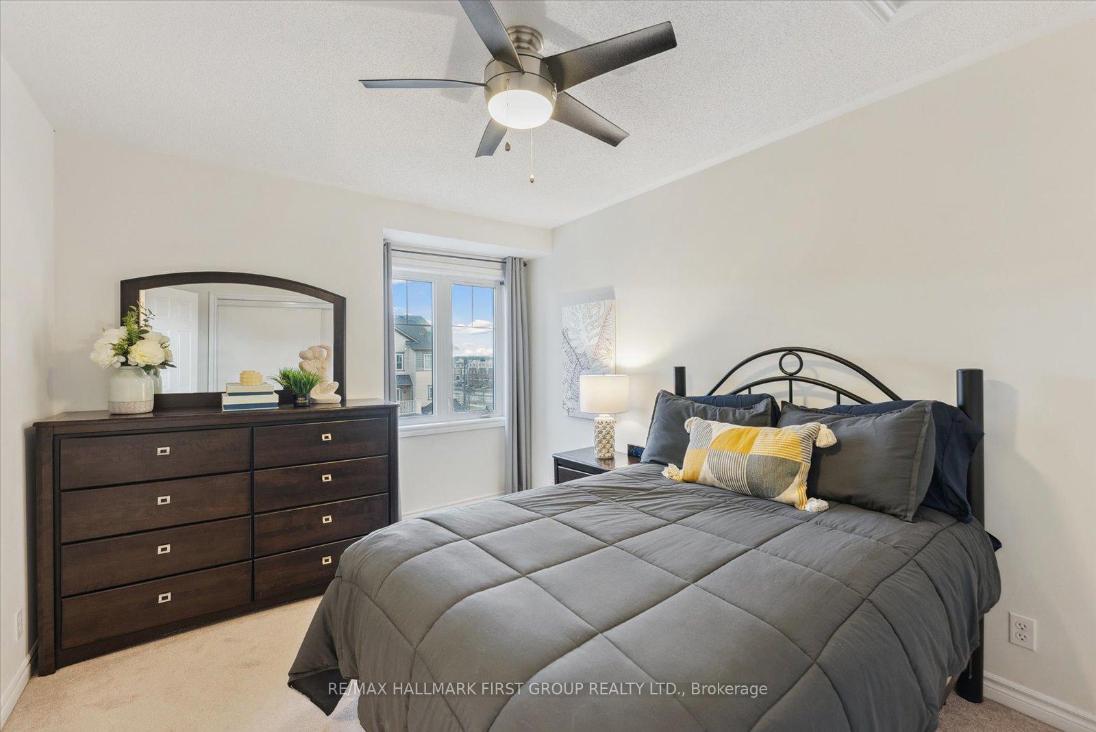 Photo 16 of 33 Nearco Crescent, Oshawa, Windfields — HOMEH