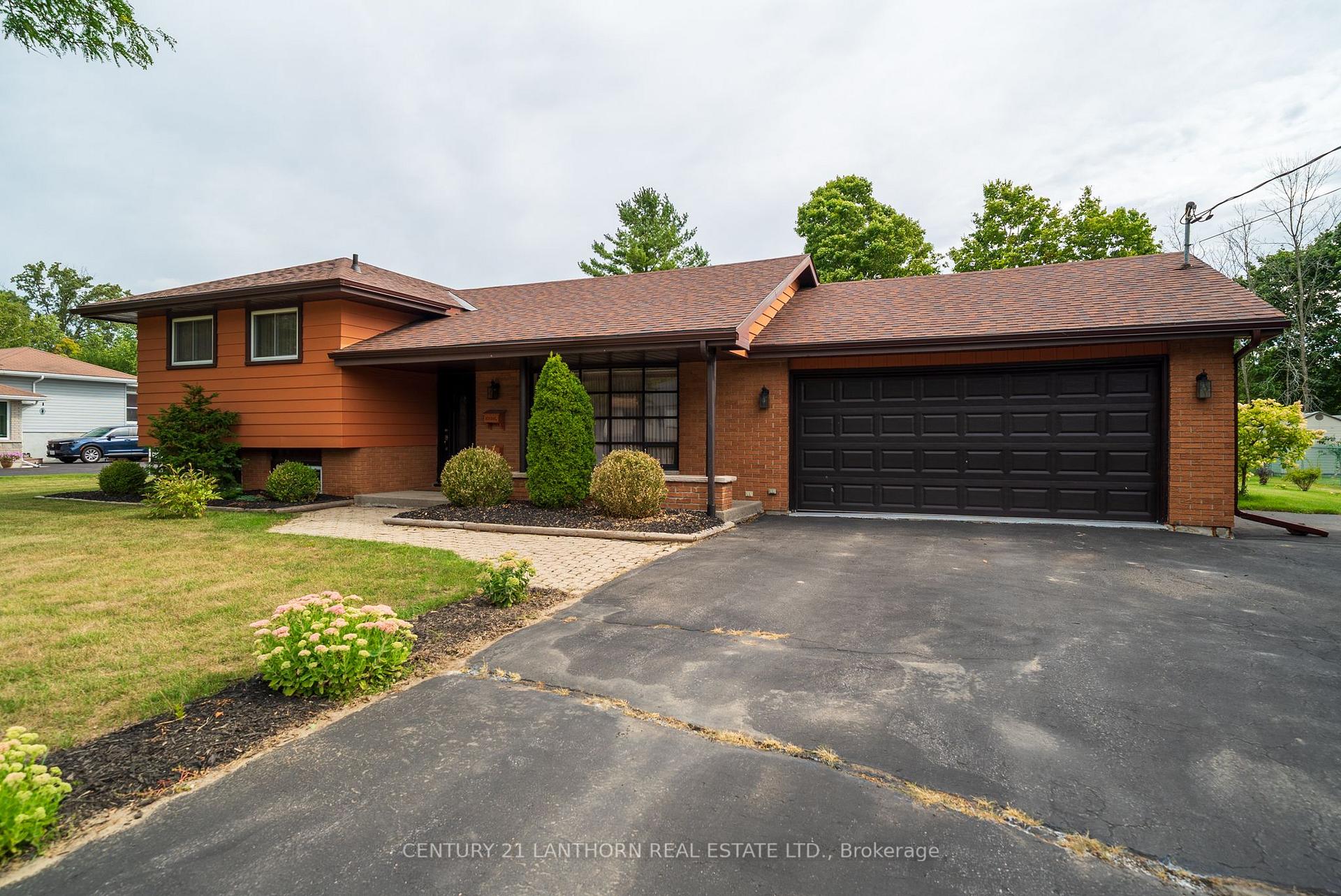 Photo 2 of 308 Catalina Drive, Quinte West, Sidney Ward — HOMEH