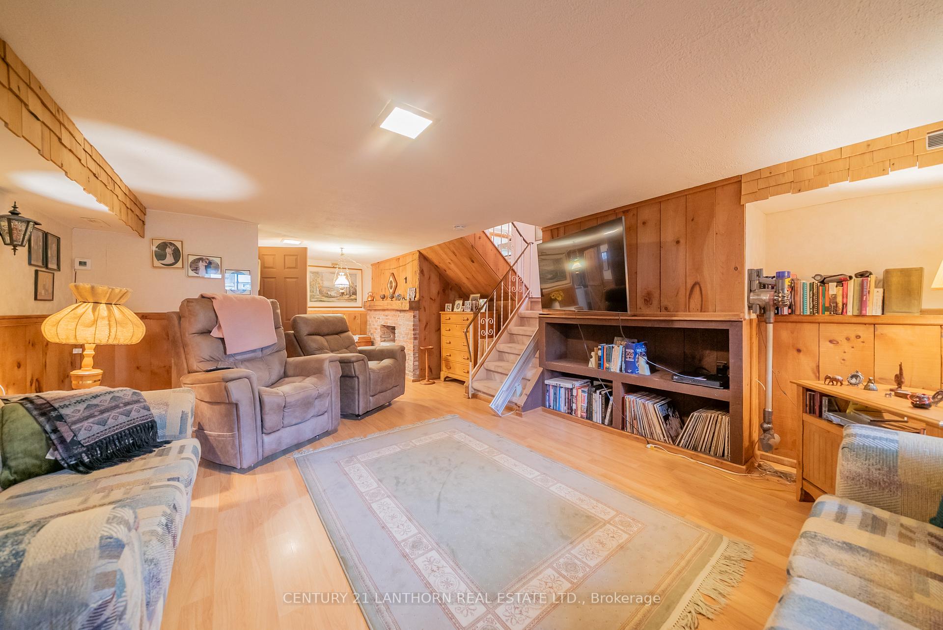 Photo 25 of 308 Catalina Drive, Quinte West, Sidney Ward — HOMEH