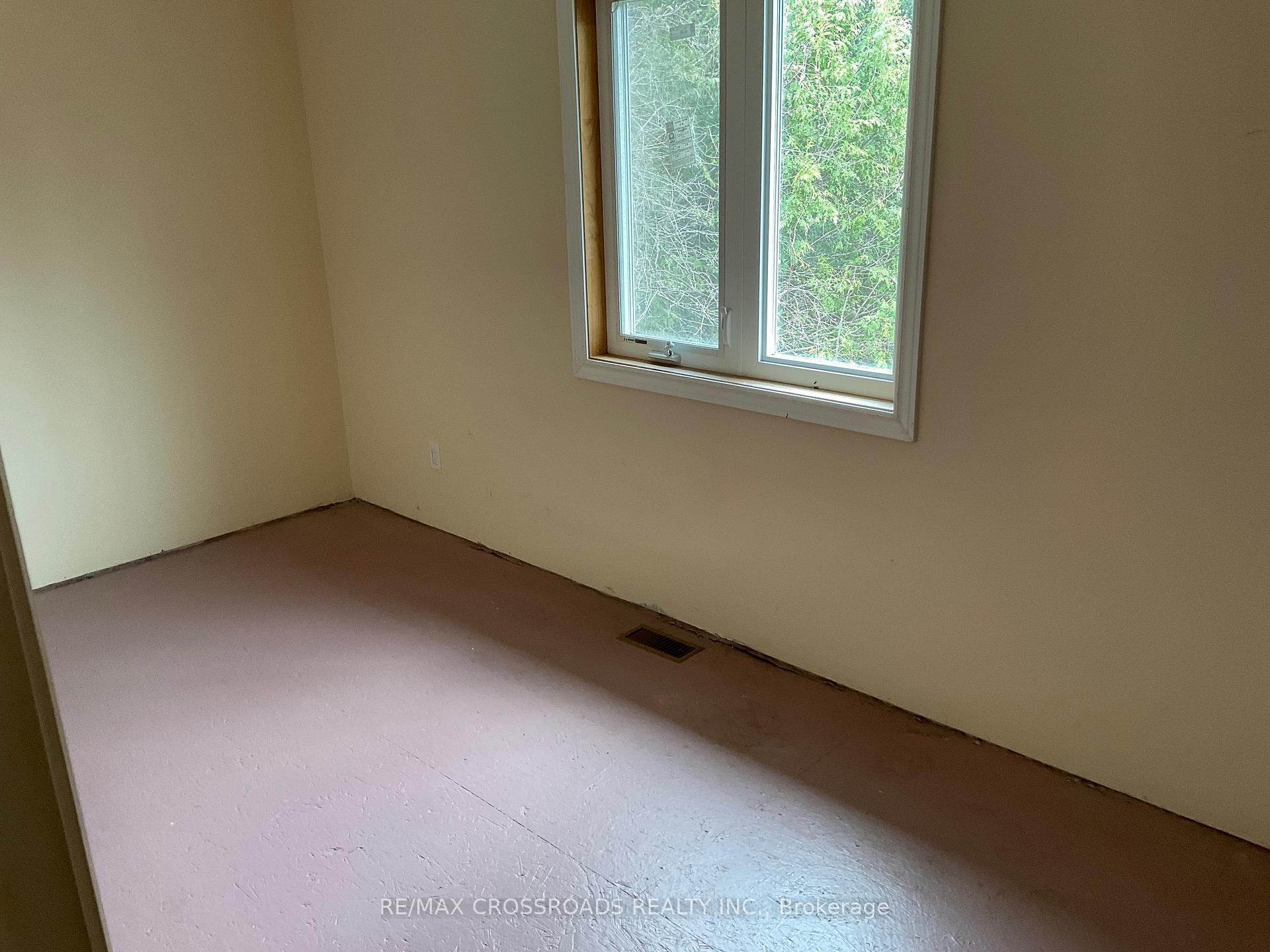 Photo 3 of 239 Davidson Street, Pickering, Rural Pickering — HOMEH