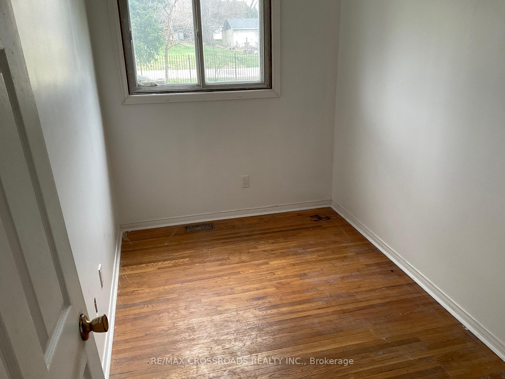 Photo 13 of 239 Davidson Street, Pickering, Rural Pickering — HOMEH