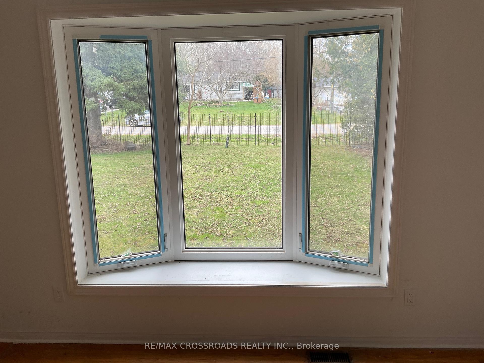 Photo 16 of 239 Davidson Street, Pickering, Rural Pickering — HOMEH