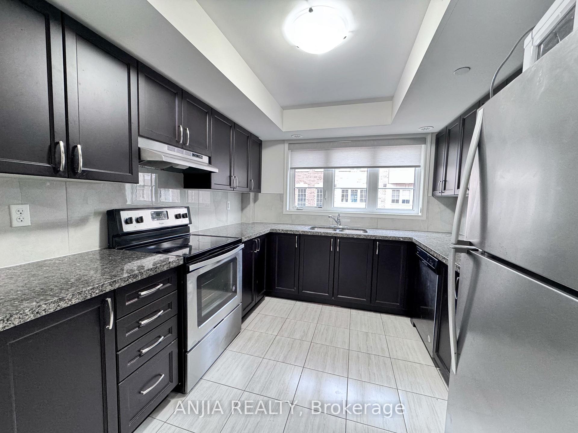 Photo 4 of 35 Filly Path, Oshawa, Windfields — HOMEH