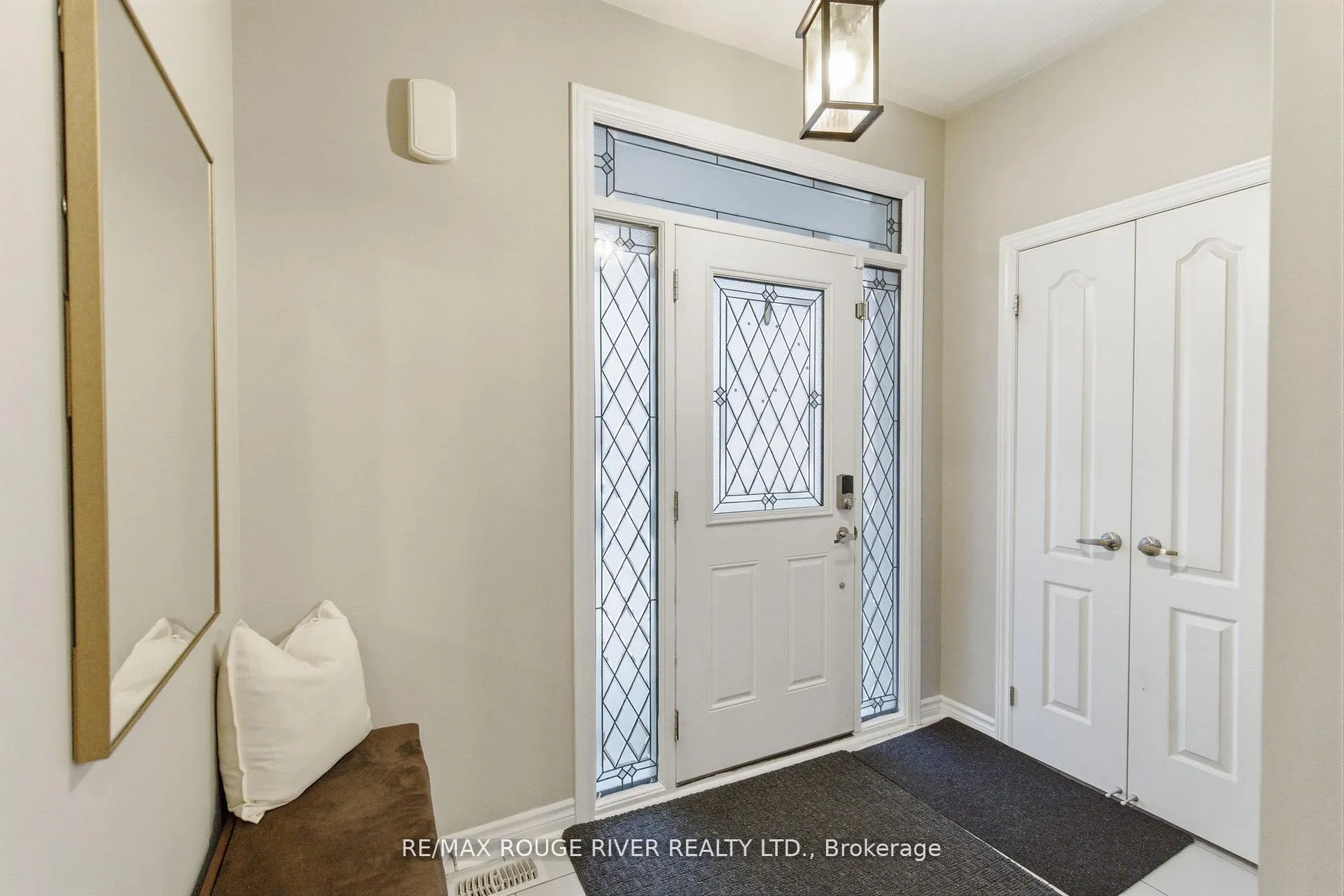 Photo 2 of 50 Cale Avenue, Clarington, Courtice — HOMEH