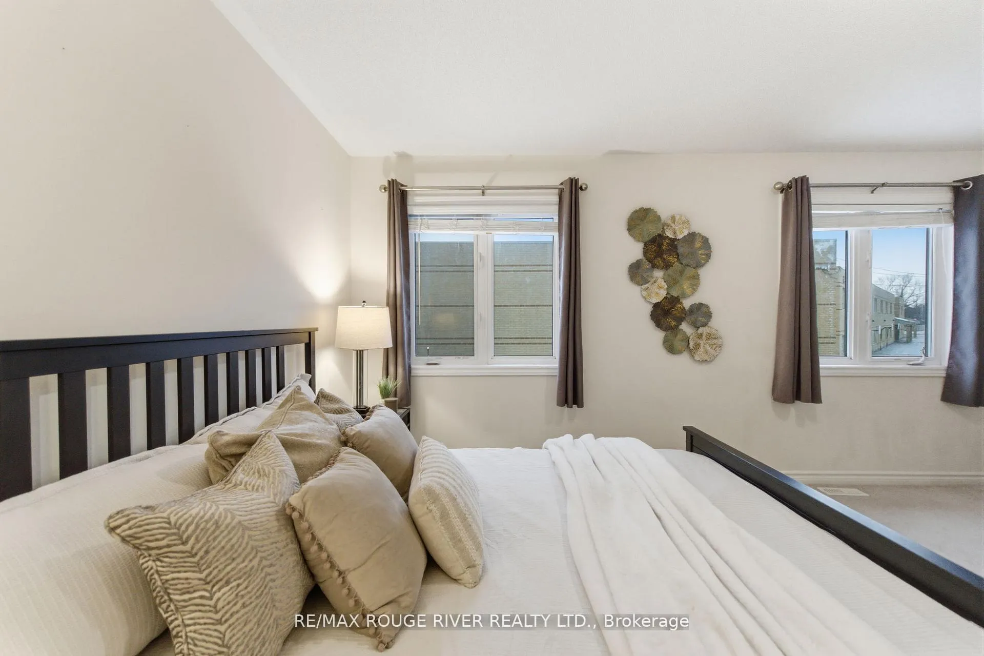Photo 22 of 50 Cale Avenue, Clarington, Courtice — HOMEH