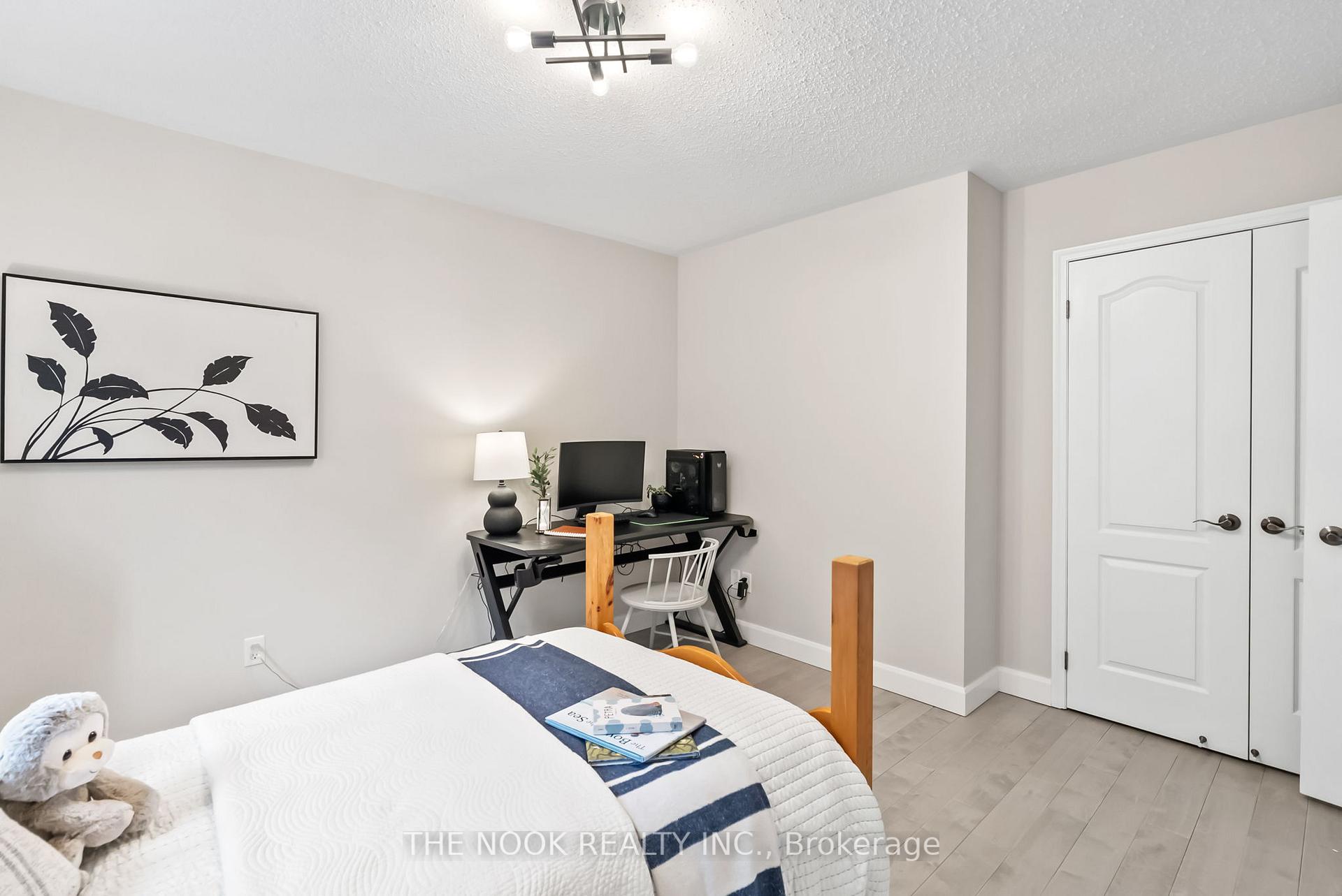 Photo 36 of 586 Fairglen Avenue, Oshawa, Northglen — HOMEH