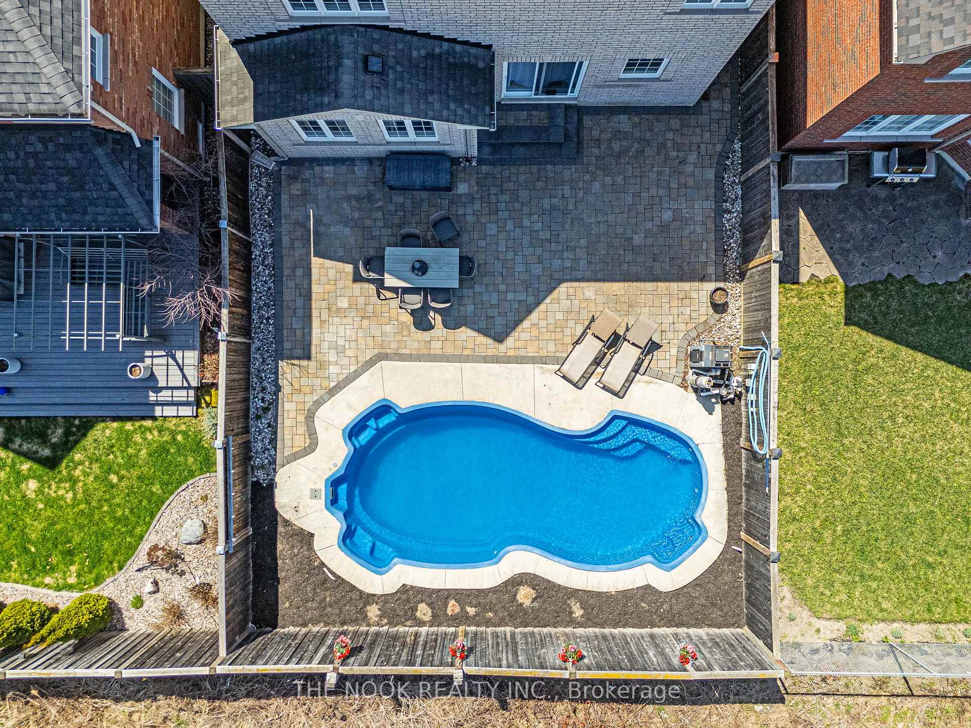 Photo 46 of 586 Fairglen Avenue, Oshawa, Northglen — HOMEH