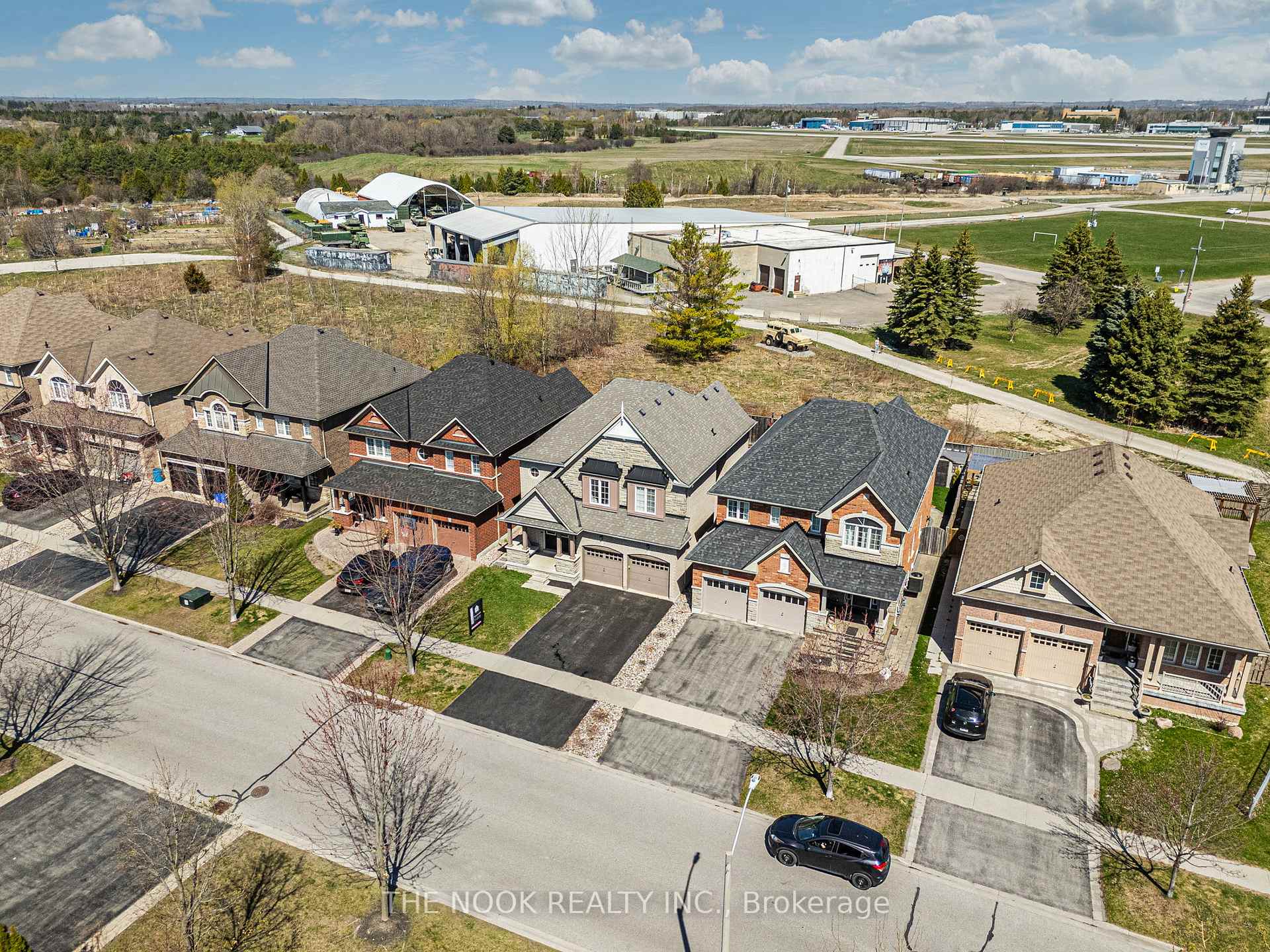 Photo 49 of 586 Fairglen Avenue, Oshawa, Northglen — HOMEH