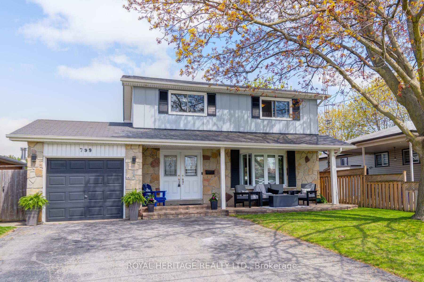 Photo 2 of 799 Oliva Street, Pickering, West Shore — HOMEH
