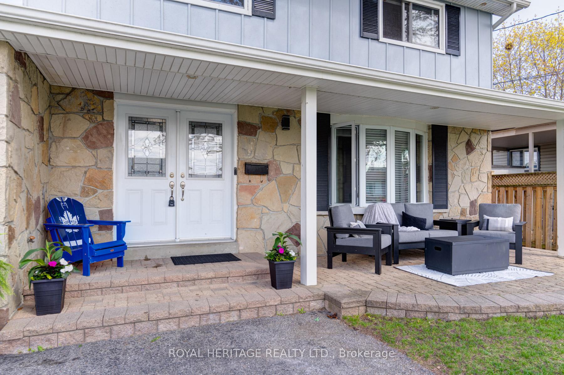 Photo 5 of 799 Oliva Street, Pickering, West Shore — HOMEH