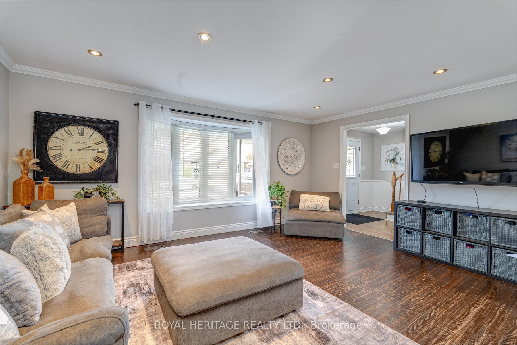 Photo 10 of 799 Oliva Street, Pickering, West Shore — HOMEH