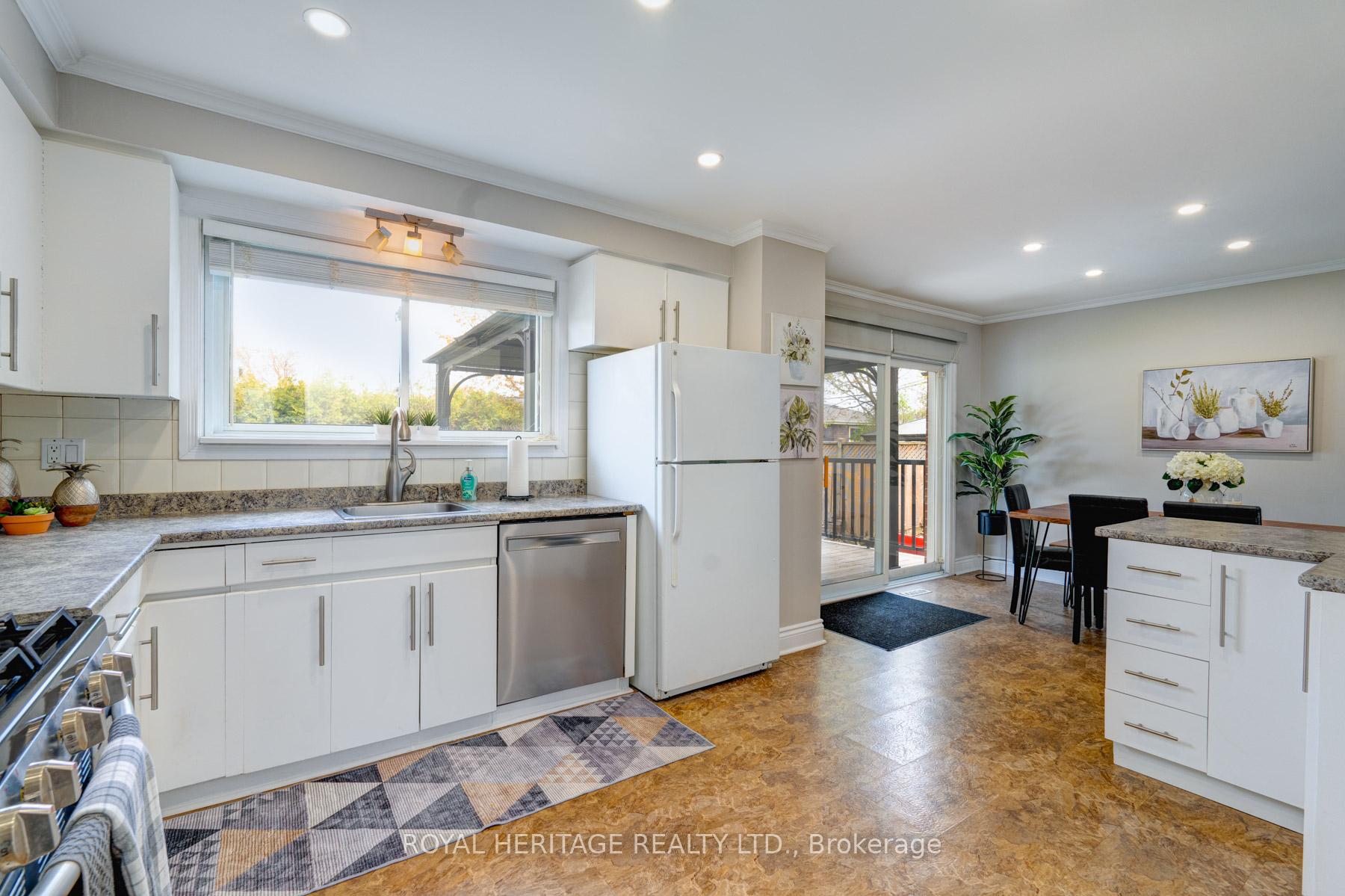 Photo 16 of 799 Oliva Street, Pickering, West Shore — HOMEH