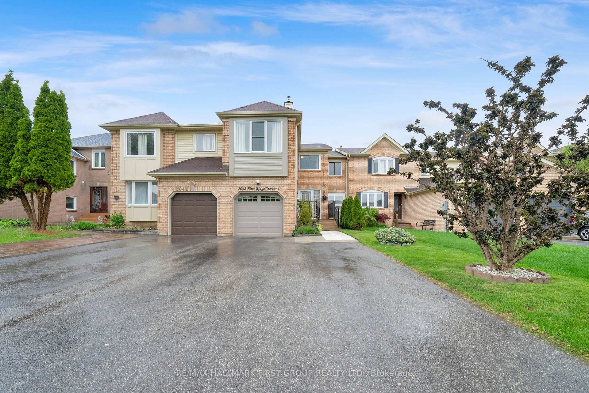 Photo 2 of 2042 Blue Ridge Crescent, Pickering, Brock Ridge — HOMEH