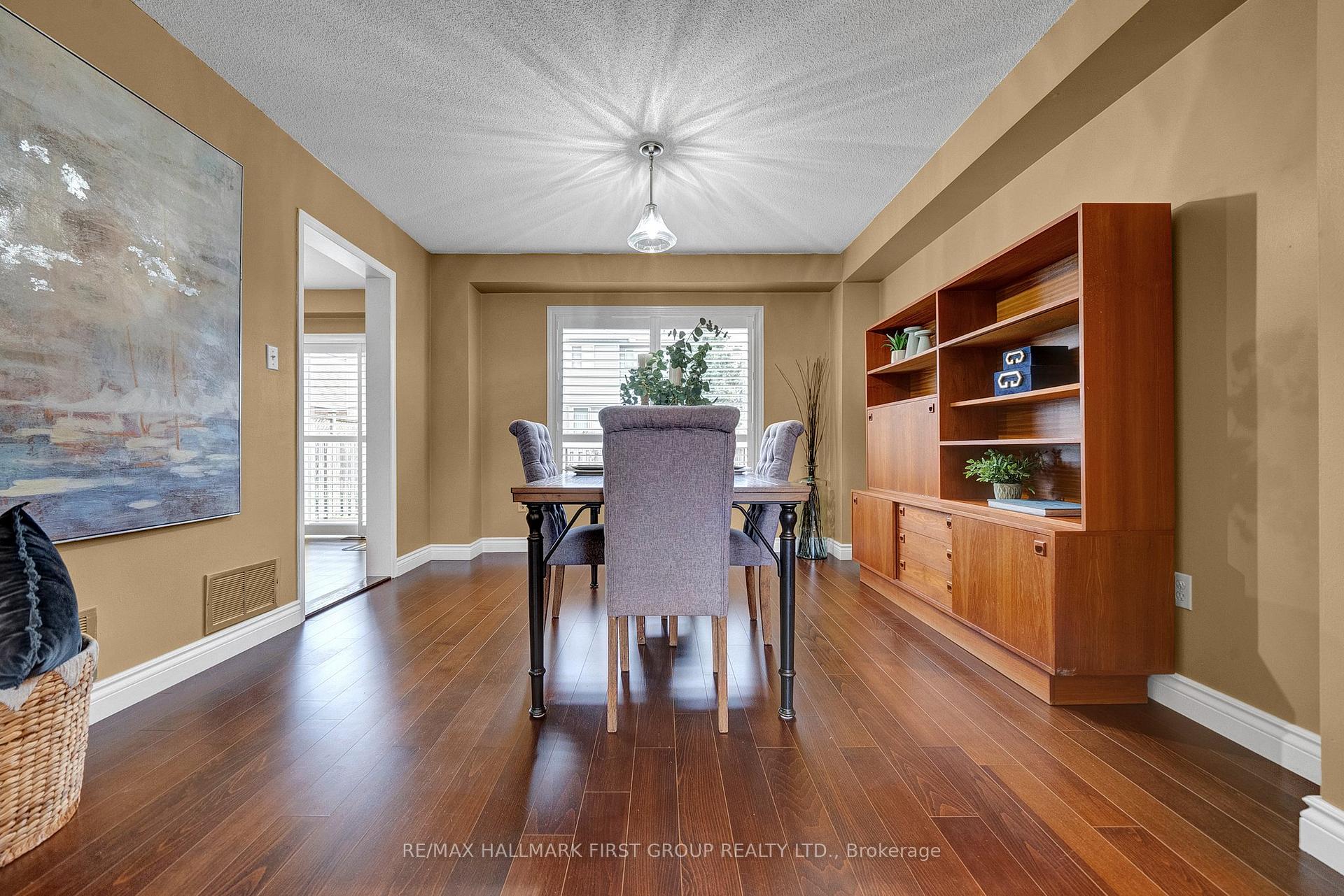 Photo 6 of 2042 Blue Ridge Crescent, Pickering, Brock Ridge — HOMEH
