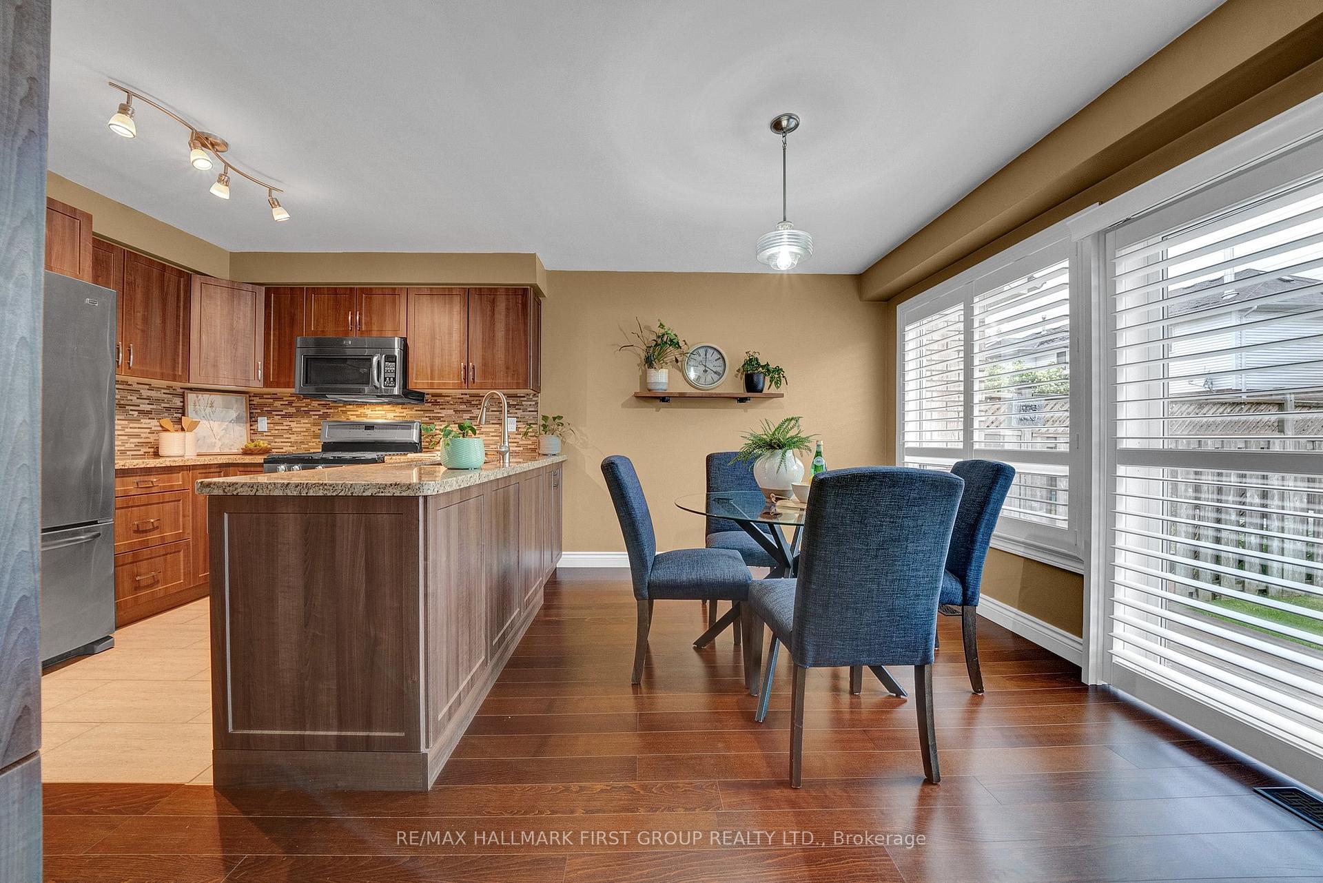 Photo 9 of 2042 Blue Ridge Crescent, Pickering, Brock Ridge — HOMEH