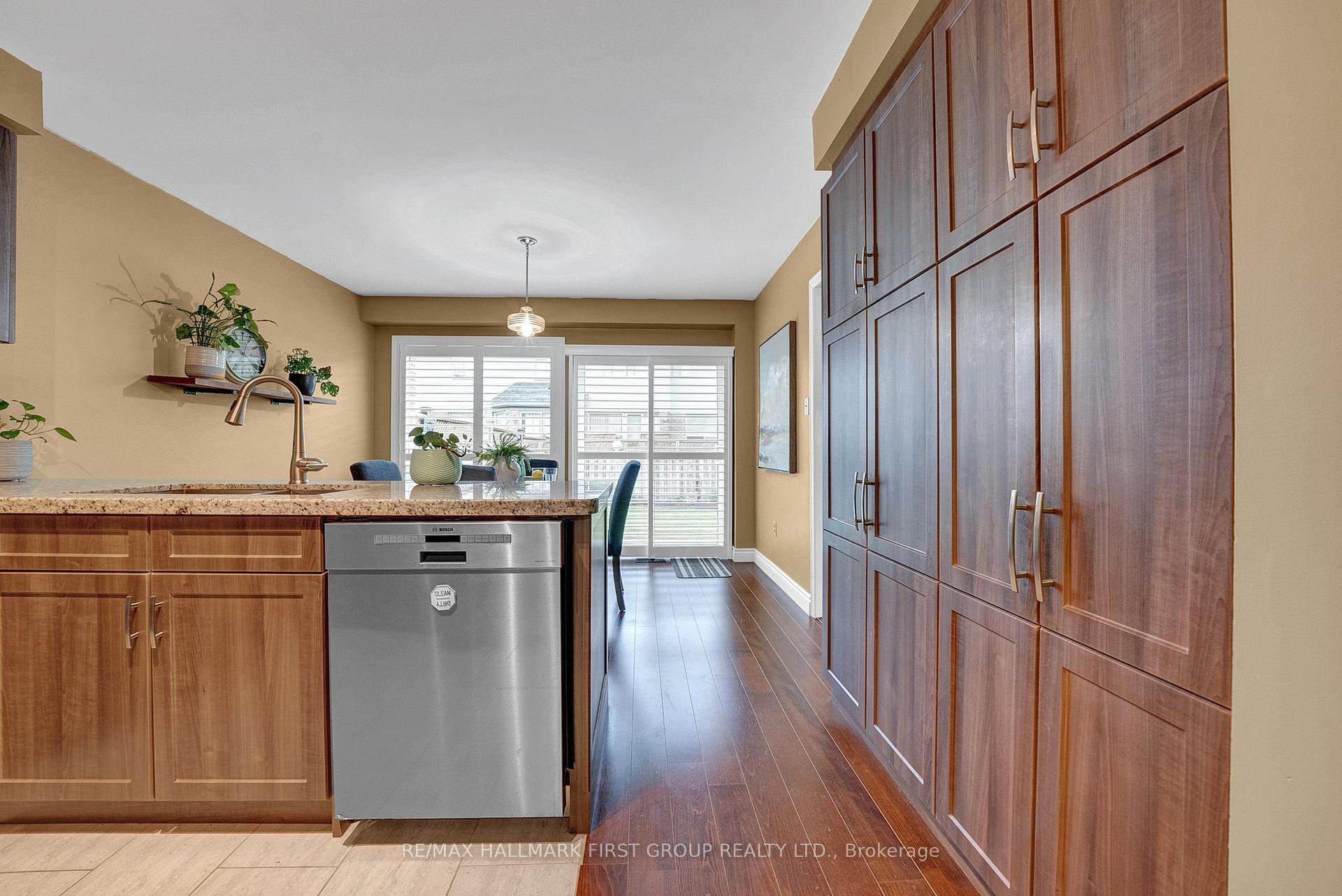 Photo 16 of 2042 Blue Ridge Crescent, Pickering, Brock Ridge — HOMEH