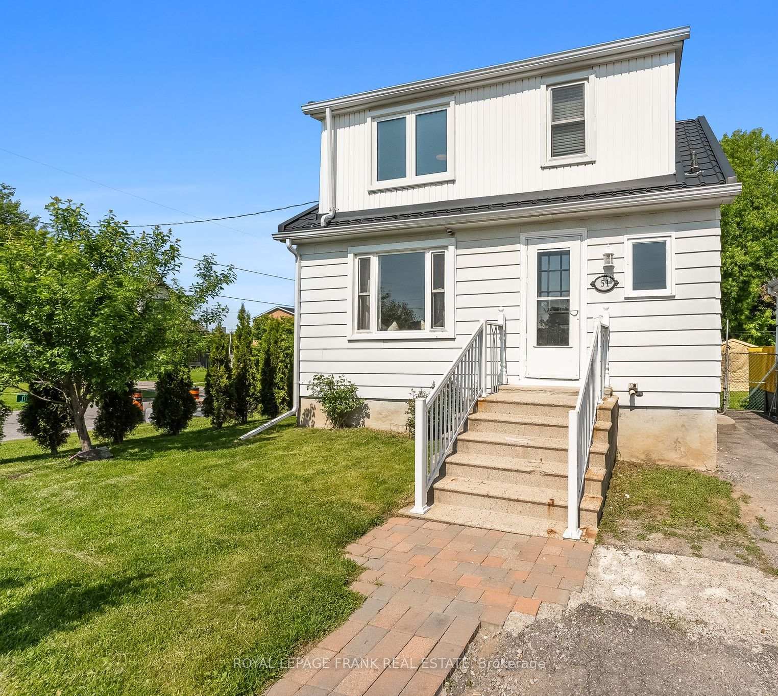 Front of 51 Montrave Avenue