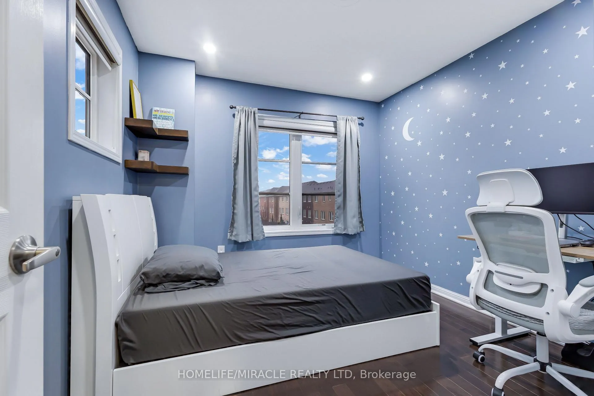 Photo 23 of 160 Baycliffe Crescent, Brampton, Northwest Brampton — HOMEH