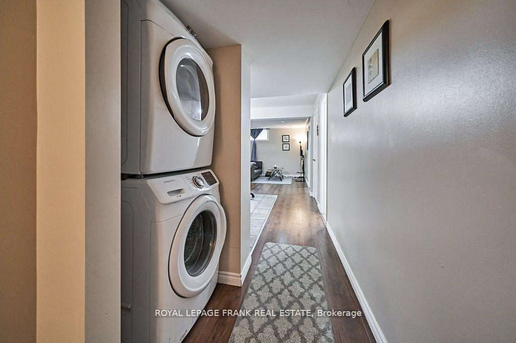 Front of Unit Lower, 461 Tweedsmuir Street