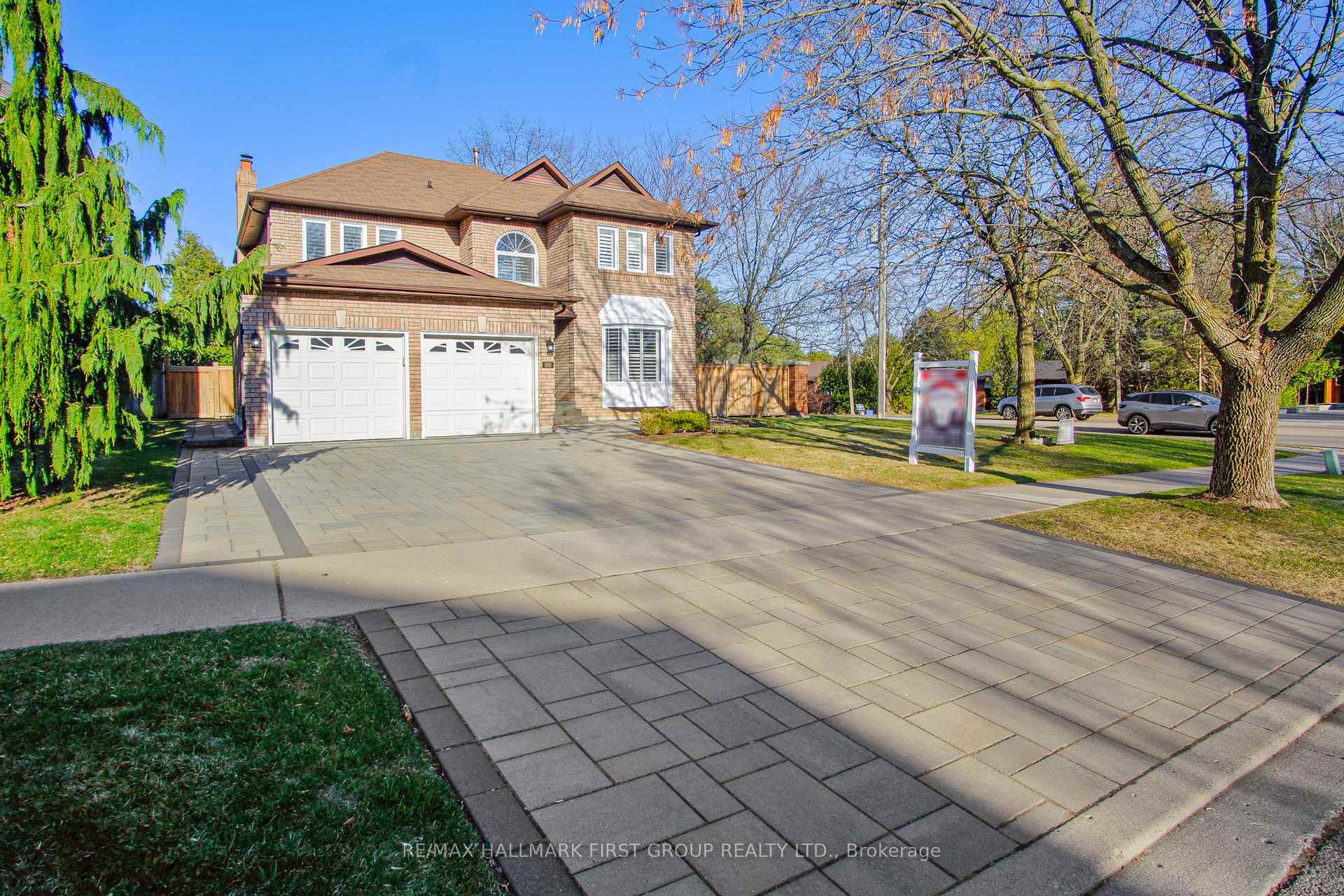 Photo 4 of 898 Darwin Drive, Pickering, Dunbarton — HOMEH