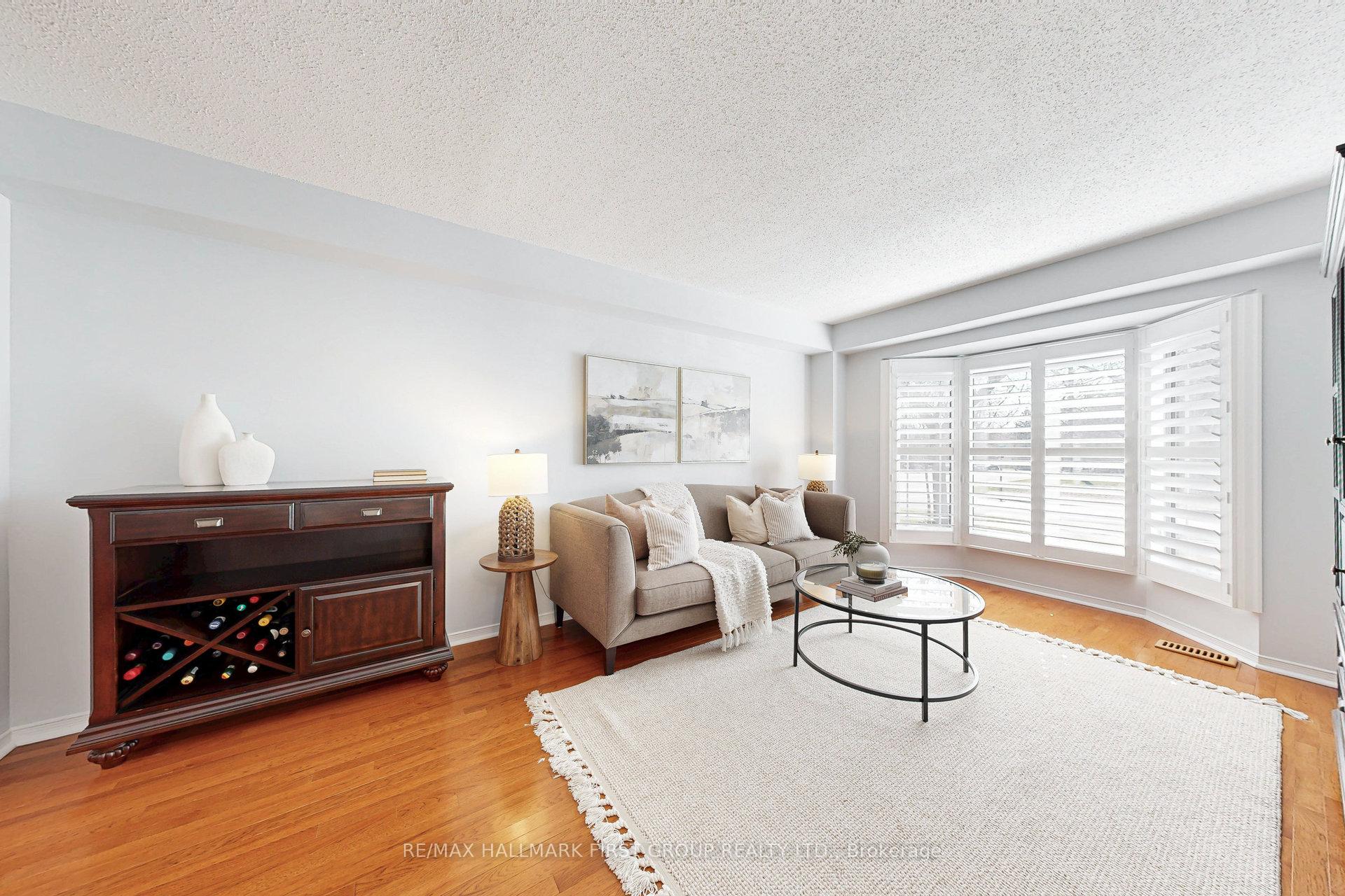Photo 7 of 898 Darwin Drive, Pickering, Dunbarton — HOMEH