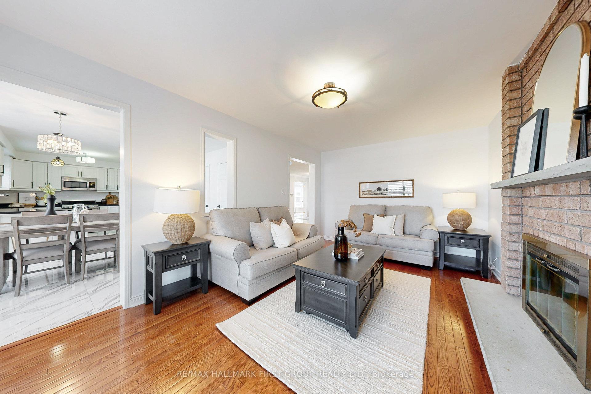 Photo 21 of 898 Darwin Drive, Pickering, Dunbarton — HOMEH