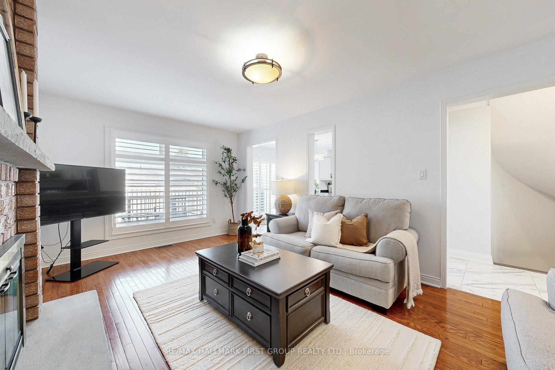 Photo 22 of 898 Darwin Drive, Pickering, Dunbarton — HOMEH