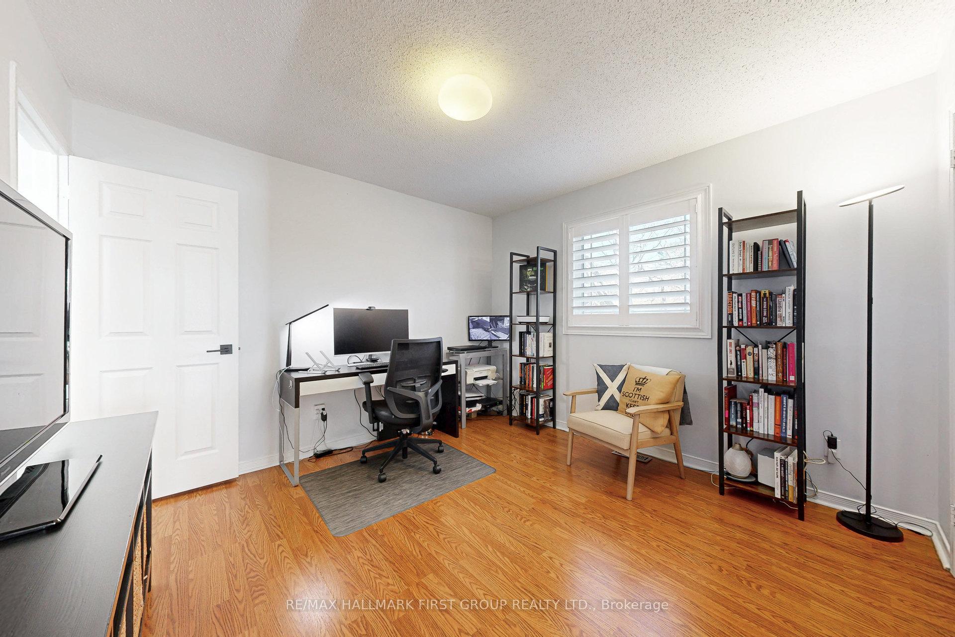 Photo 32 of 898 Darwin Drive, Pickering, Dunbarton — HOMEH